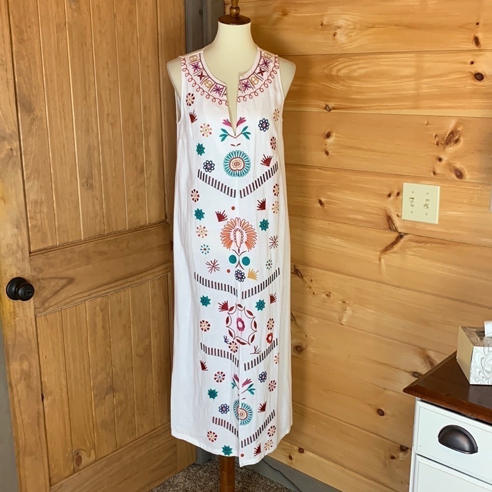Floryday white sleeveless maxi dress with embroidery Medium - Picture 2 of 9